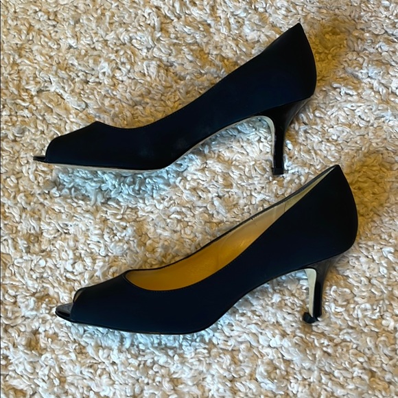 Bruno Magli black Novati peep toe heels - Picture 3 of 7